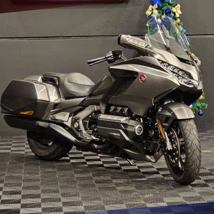 HONDA GL 1800 GOLD WING 